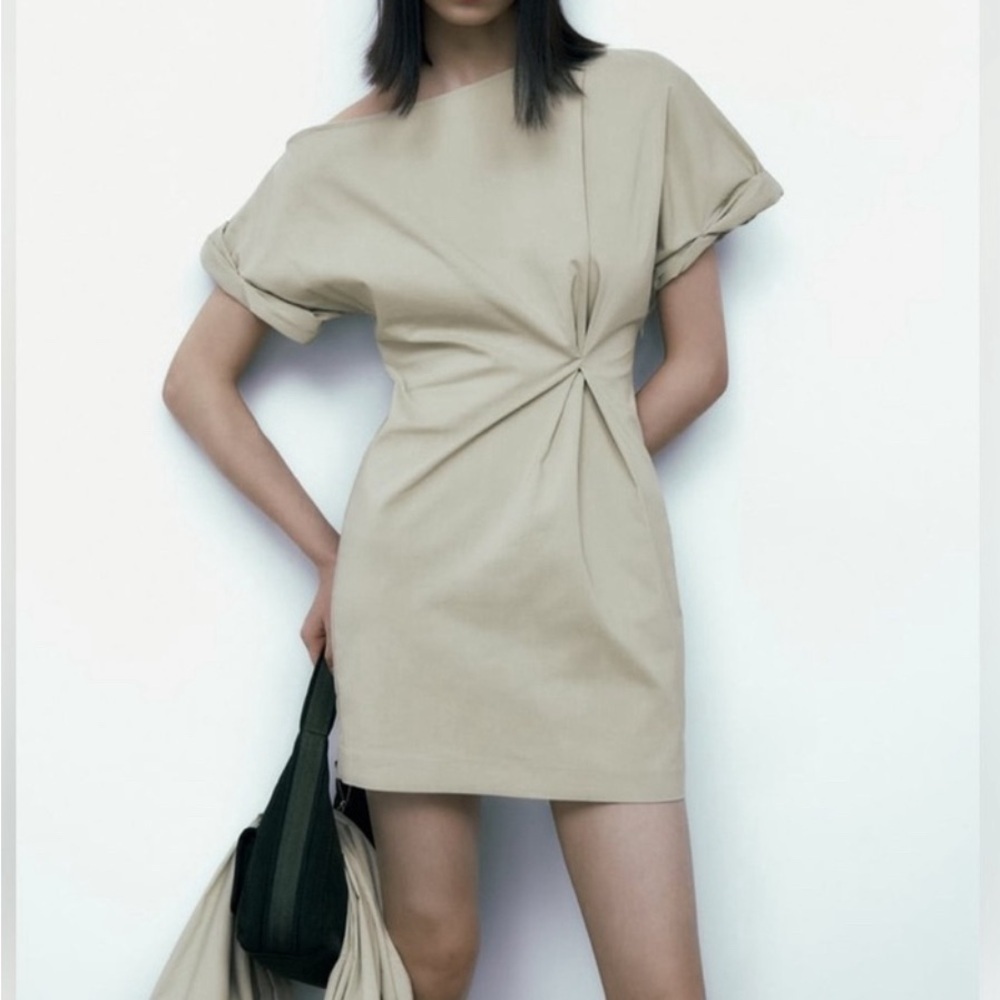 Zara PLEATED ASYMMETRIC DRESS ZISE L - Picture 6 of 7